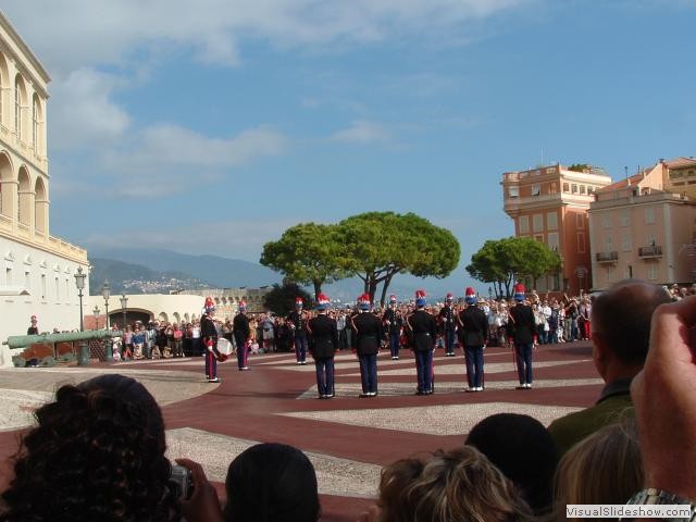 Changing of guard Monaco palace
